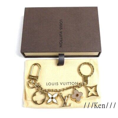 LOUIS VUITTON Key ring holder chain Bag Charm Fleur De 